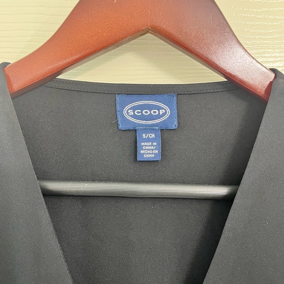 Scoop Women’s Jumpsuit Long Sleeve. Black in color. Size Small - Picture 3 of 14